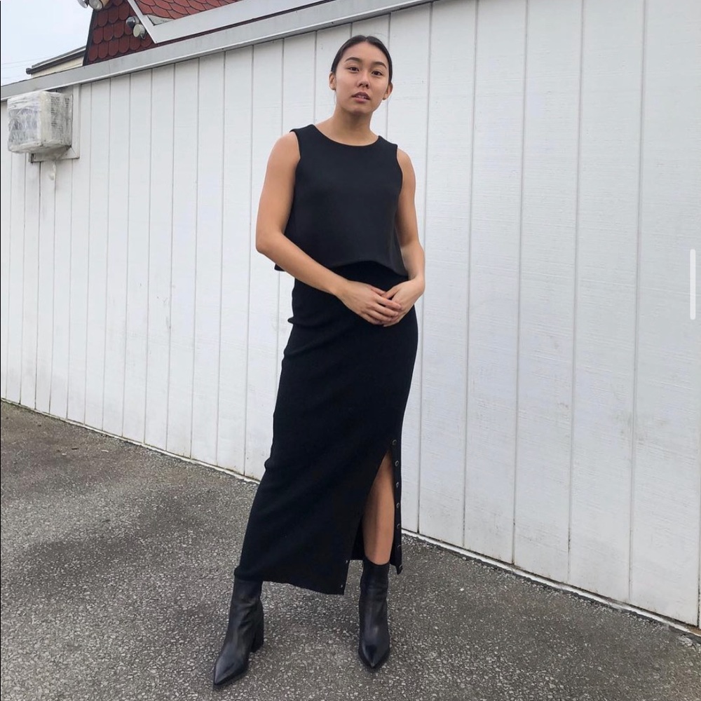 Club Monaco Cropped Top